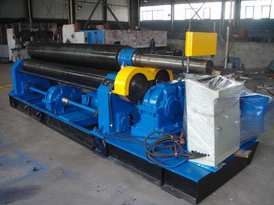 W11-6X3200-馬鞍山哪里有質(zhì)量好的機(jī)械對(duì)稱式三輥卷板機(jī)