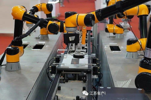 集萃智造華南展秀首日 智能機(jī)器人“全家桶”亮相機(jī)械盛會